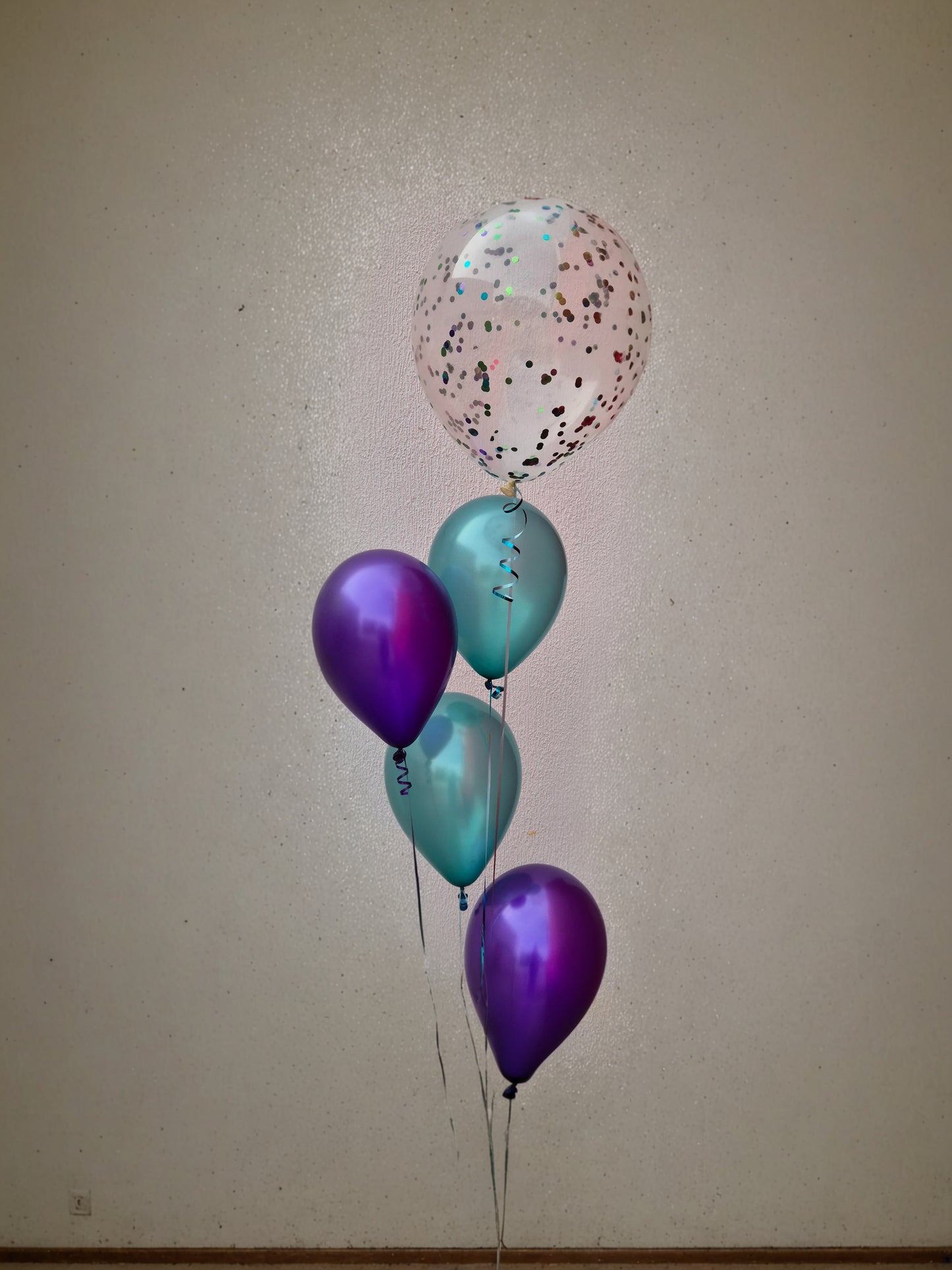 Confetti Balloon Displays image 9