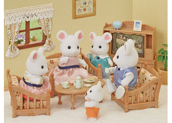 Sylvanian Families - Marshmallow Mouse Family image 2