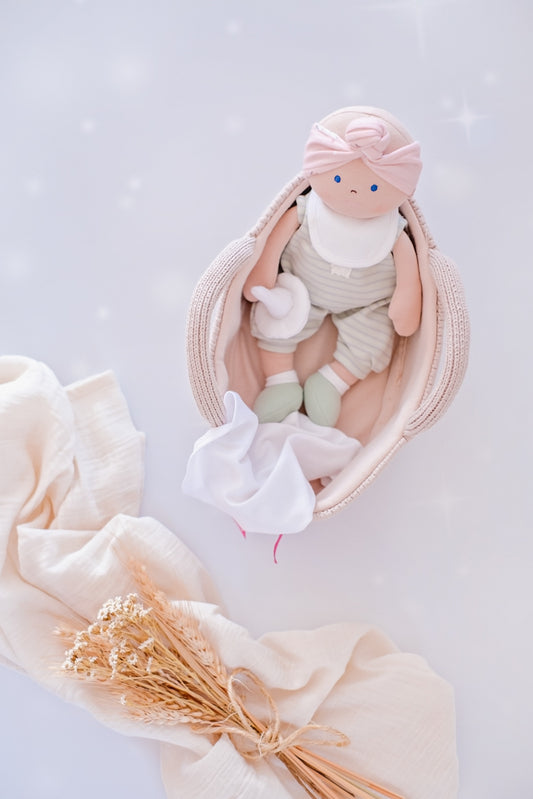 Green Outfit Baby with Knitted Carry Cot image 6
