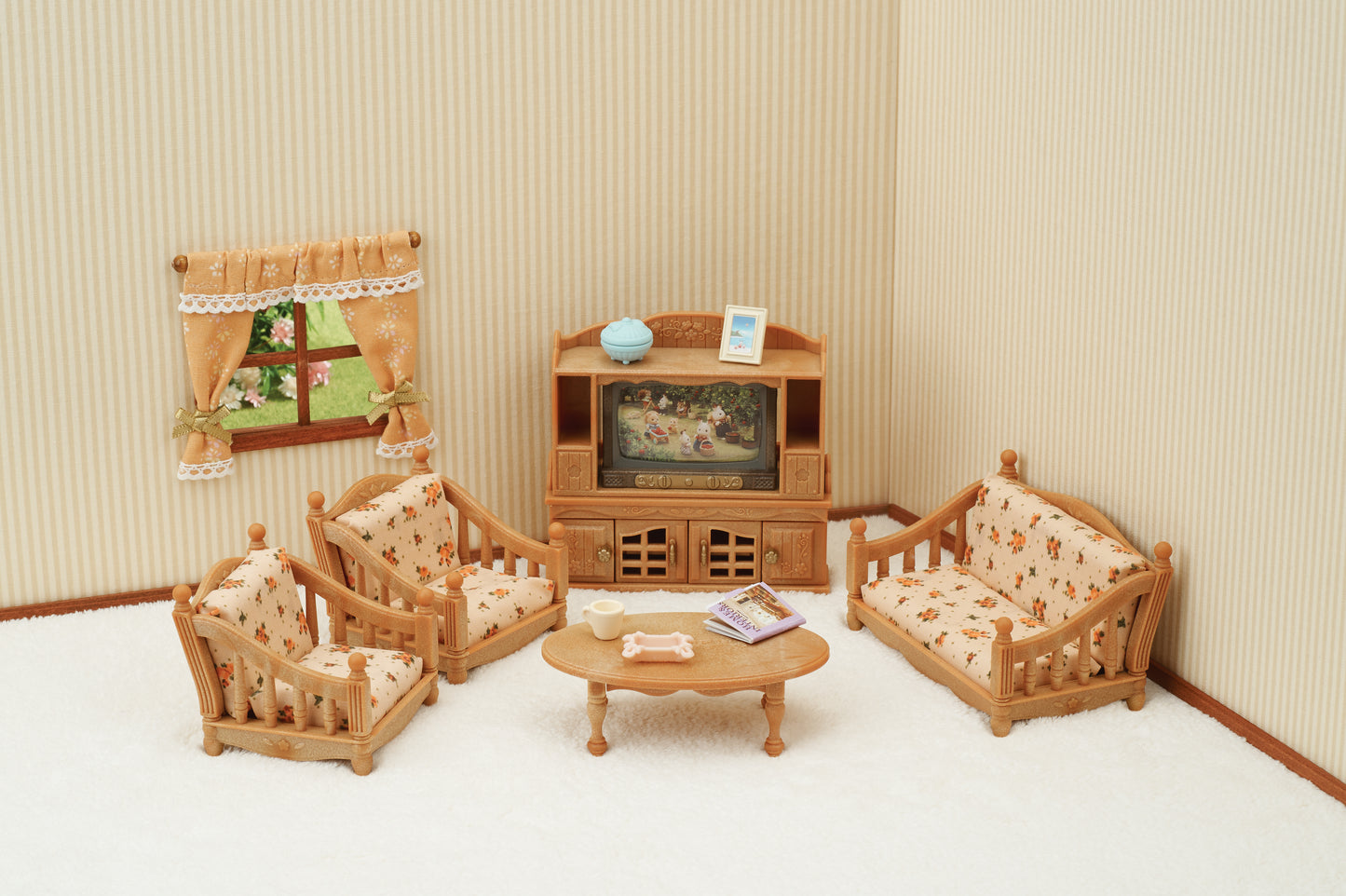 Sylvanian Families - Comfy Living Room Set image 1