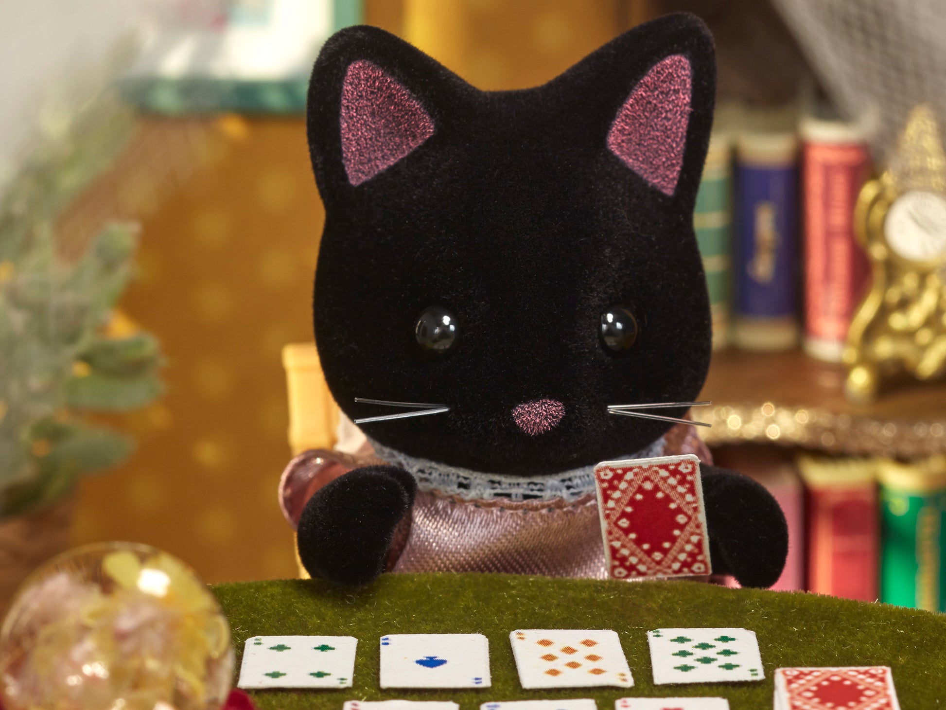 Sylvanian Families - Midnight Cat Family image 2