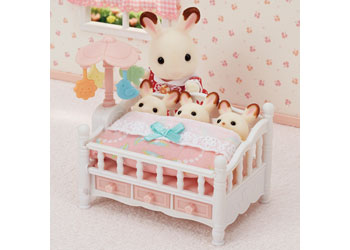 Sylvanian Families - Crib with Mobile image 4